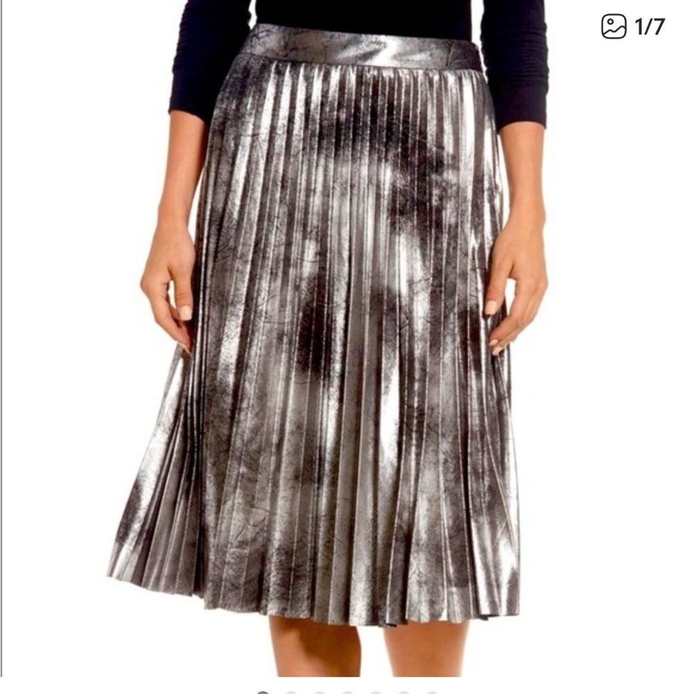 Halogen pleated silver black metallic skirt